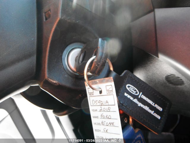 Ford ESCAPE SEL 2018 1FMCU9H95JUC23987 Image 3
