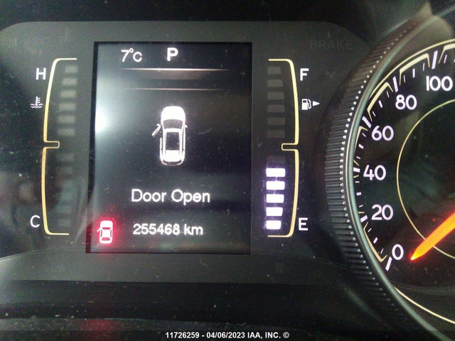 1C4PJMCB2FW588246 Jeep Cherokee Latitude