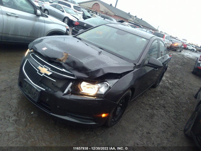 Chevrolet CRUZE LT 2014 1G1PE5SB1E7302965 Image 2
