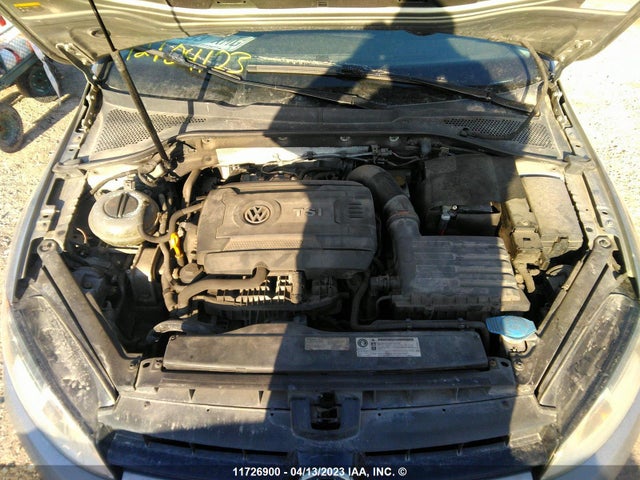 3VW217AU9FM034442 Volkswagen GOLF