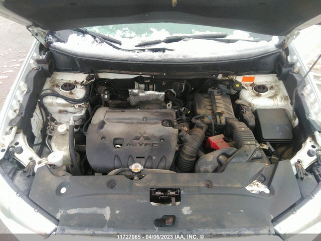 4A4AJ3AU5FE601901 Mitsubishi RVR SE