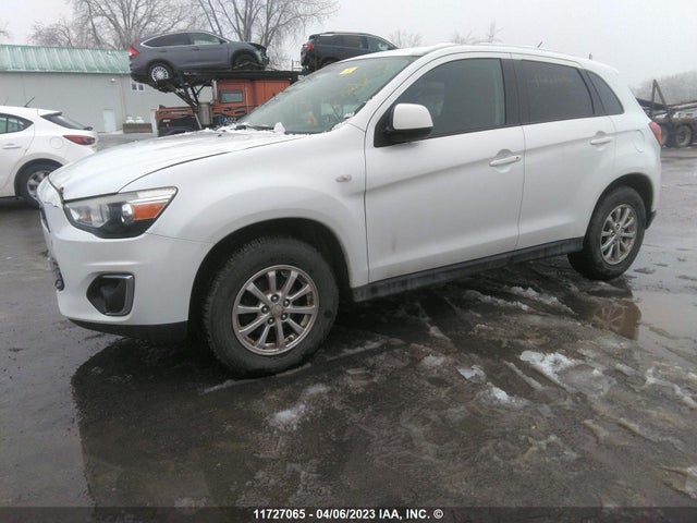 4A4AJ3AU5FE601901 Mitsubishi RVR SE