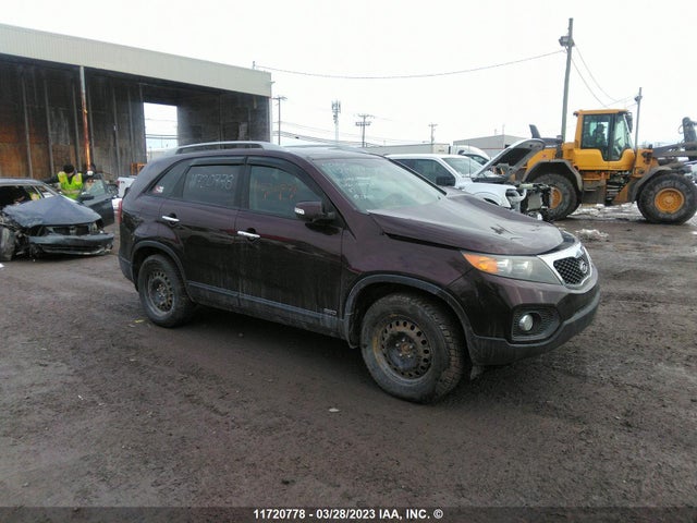 2011 KIA SORENTO EX VIN: 5XYKUDA20BG027197