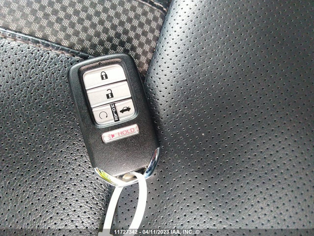 Honda Civic Touring 2019 2HGFC1F93KH103104 Image 3