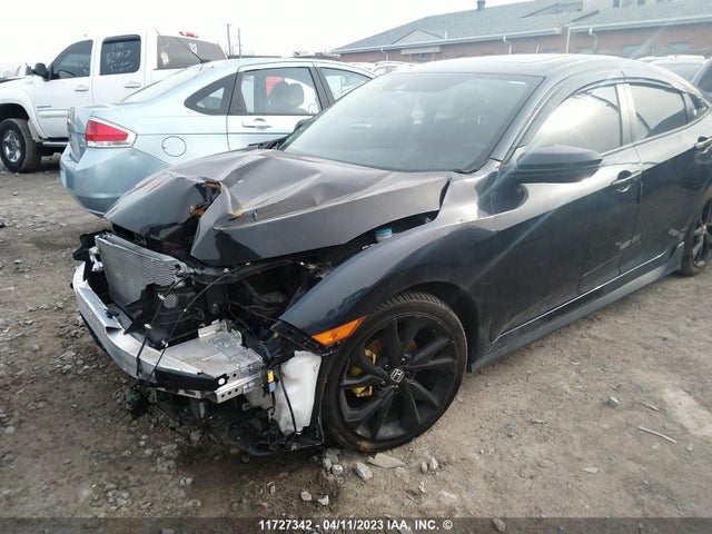 Honda Civic Touring 2019 2HGFC1F93KH103104 Image 2
