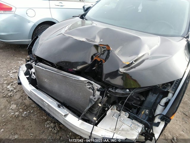 Honda Civic Touring 2019 2HGFC1F93KH103104 Image 8