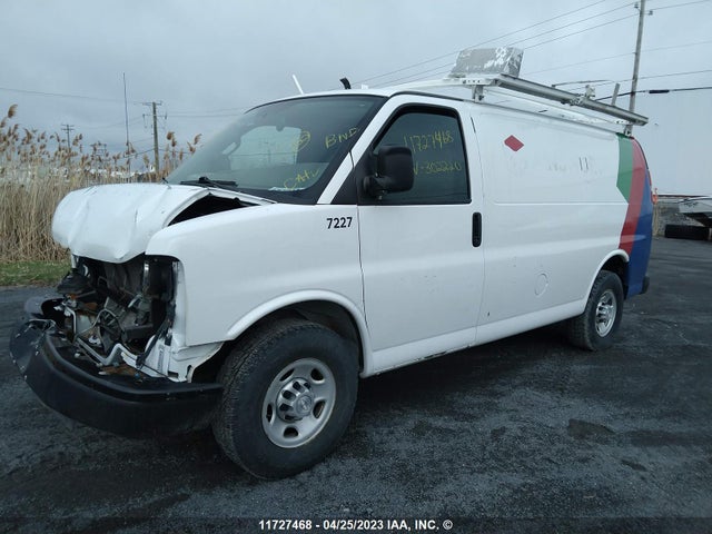 Chevrolet Express G2500 2016 1GCWGAFF5G1302220 Image 2