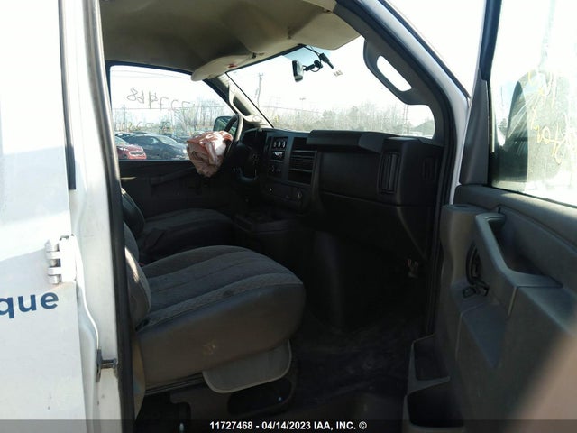 Chevrolet Express G2500 2016 1GCWGAFF5G1302220 Image 7