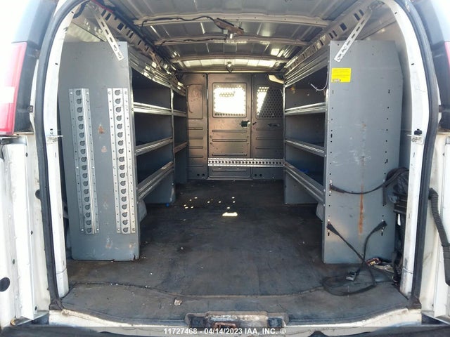 Chevrolet Express G2500 2016 1GCWGAFF5G1302220 Image 10