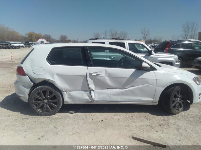 3VW917AUXFM022847 Volkswagen GOLF