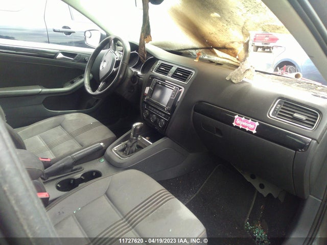 3VWDB7AJ7HM389043 Volkswagen JETTA SE