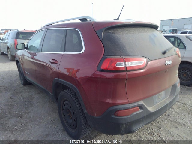 1C4PJLCB4FW607485 Jeep Cherokee Latitude