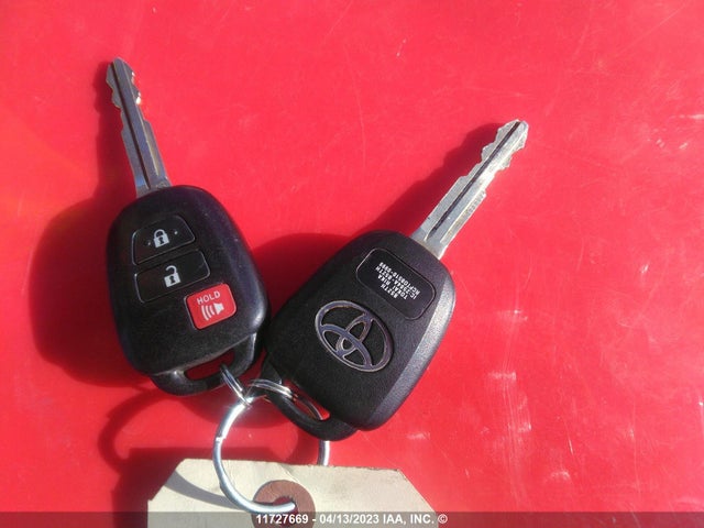 Toyota Yaris 2014 VNKKTUD34EA008025 Image 3