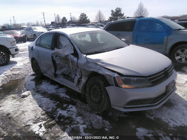 2016 3VW267AJ4GM272689 главное изображение