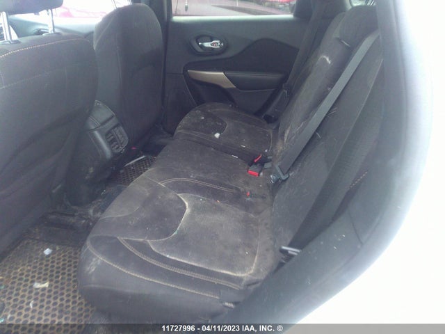 1C4PJMCS2HD235200 Jeep Cherokee Latitude