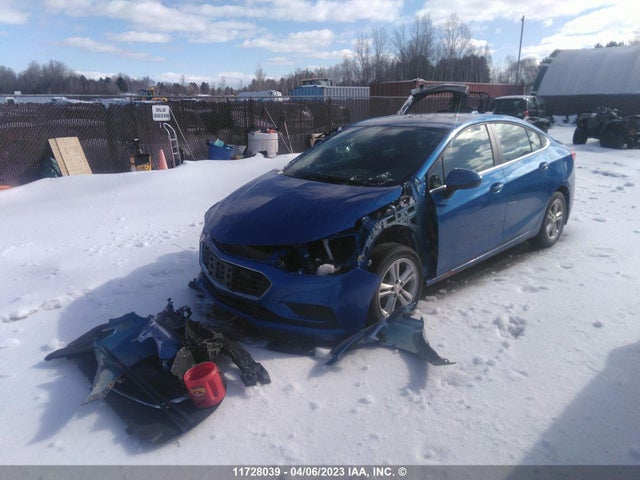 Chevrolet CRUZE LT 2018 1G1BE5SM3J7104409 Image 2