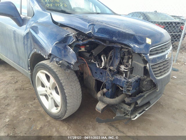 Chevrolet TRAX LTZ 2015 3GNCJTSB2FL195452 Image 8