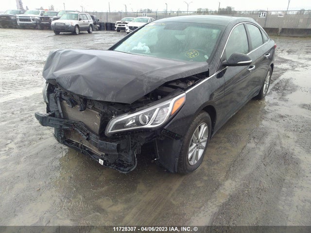 Hyundai SONATA SE 2017 5NPE24AF0HH483563 Image 2