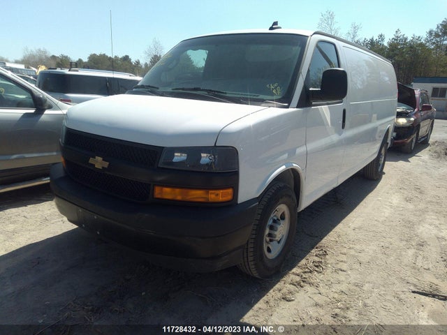 Chevrolet Express G2500 2020 1GCWGBFP4L1143215 Image 2