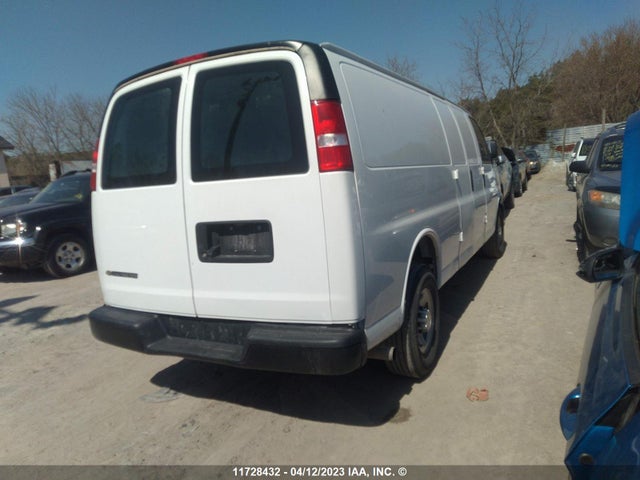 Chevrolet Express G2500 2020 1GCWGBFP4L1143215 Image 4