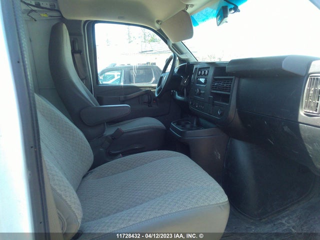 Chevrolet Express G2500 2020 1GCWGBFP4L1143215 Image 5