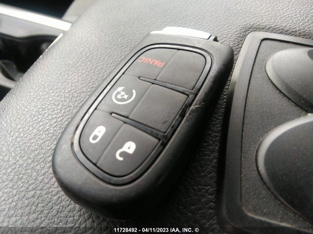 RAM 1500 Classic Slt 2022 3C6RR7LG0NG194277 Image 3