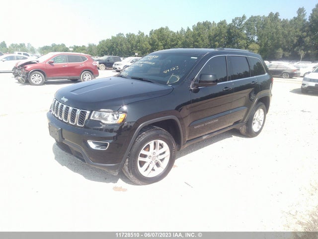 1C4RJFAG2JC175076 Jeep Grand Cherokee Laredo