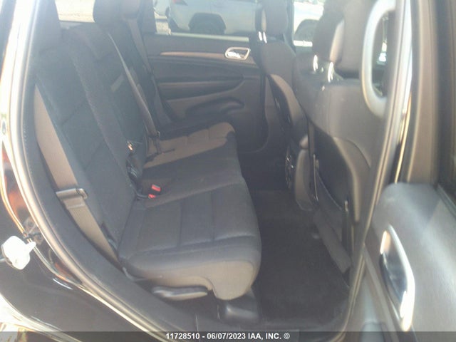 1C4RJFAG2JC175076 Jeep Grand Cherokee Laredo
