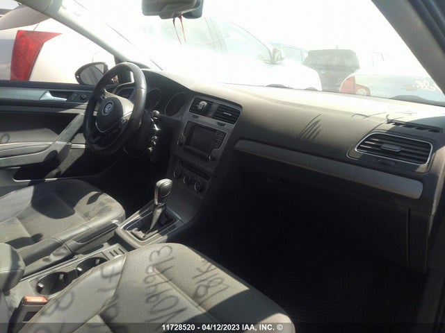 3VW217AU5FM094993 Volkswagen GOLF