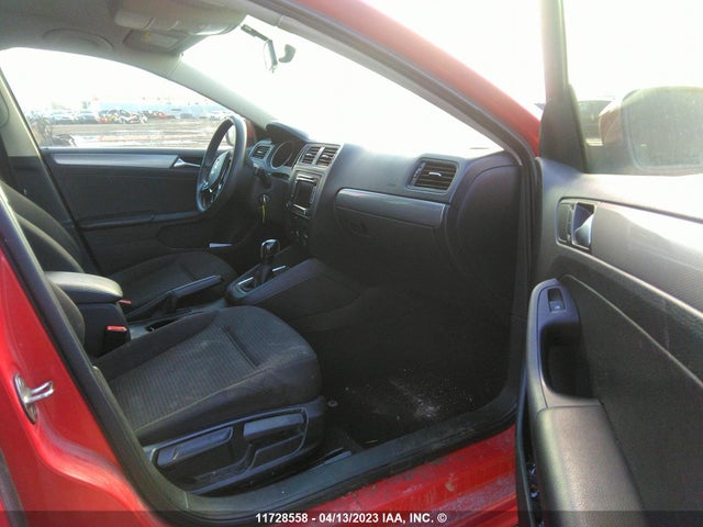3VW2K7AJ1FM239000 Volkswagen JETTA S