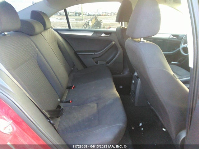 3VW2K7AJ1FM239000 Volkswagen JETTA S