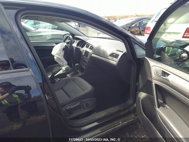 3VW217AU8GM026382 Volkswagen GOLF