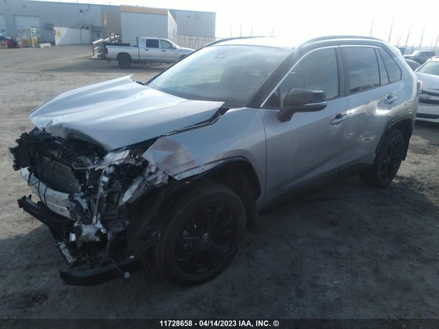 Toyota RAV4 XSE 2022 2T35WRFV9NW143446 Image 2