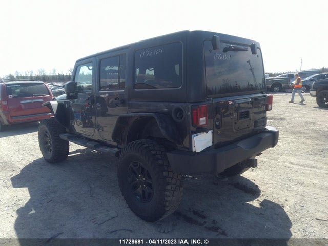 1C4BJWDG9FL533486 Jeep Wrangler Unlimited Sport
