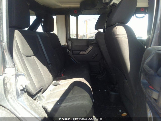 1C4BJWDG9FL533486 Jeep Wrangler Unlimited Sport