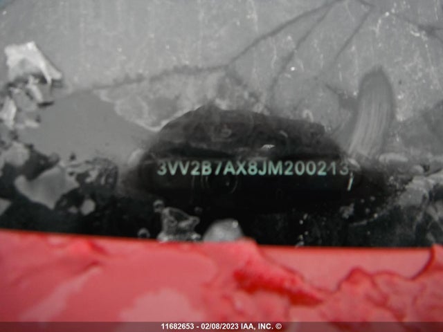 3VV2B7AX8JM200213 Volkswagen TIGUAN