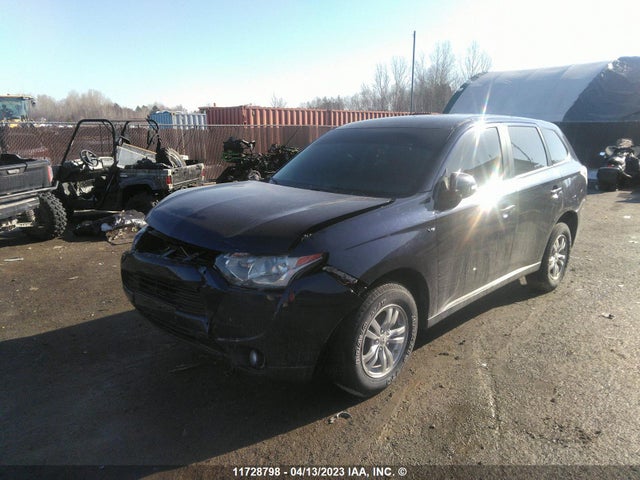JA4JZ3AX2EZ600362 Mitsubishi Outlander Se