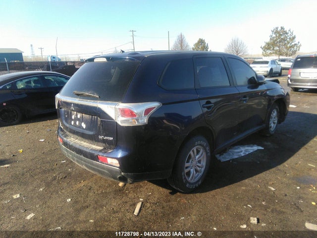 JA4JZ3AX2EZ600362 Mitsubishi Outlander Se