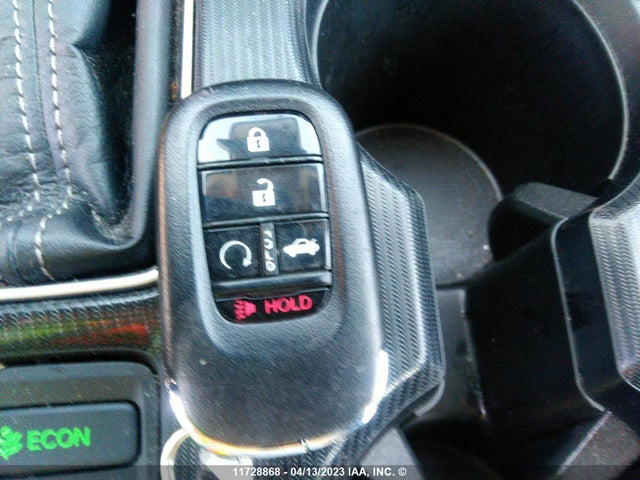 Honda CIVIC 2022 2HGFE2F28NH104207 Image 3