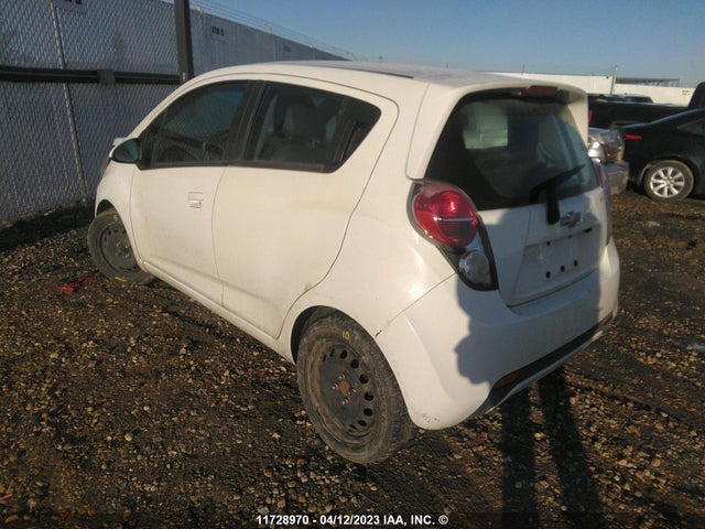 Chevrolet SPARK 1LT 2014 KL8CD6S95EC492796 Image 3