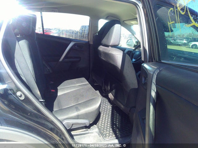 Toyota RAV4 LE 2018 2T3BFREV8JW811008 Image 8