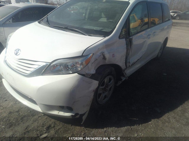 Toyota SIENNA LE 2015 5TDKK3DC6FS622763 Image 7