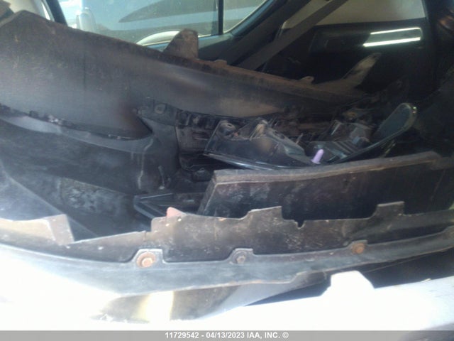Toyota PRIUS C 2015 JTDKDTB39F1577134 Image 4