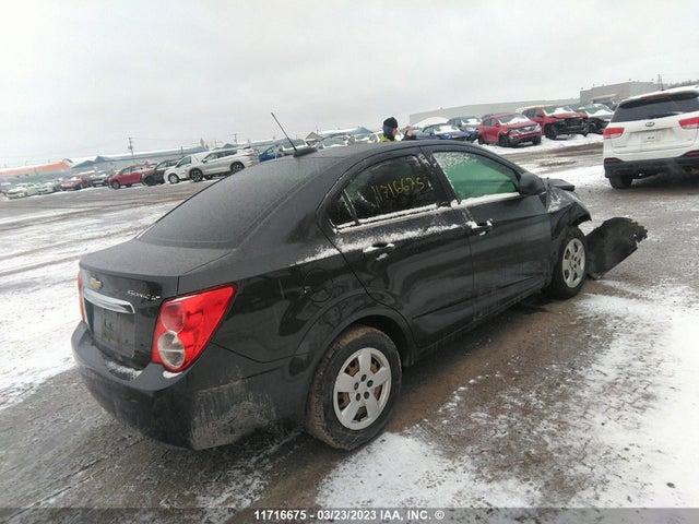 Chevrolet SONIC LT 2015 1G1JC5SH3F4196120 Image 5
