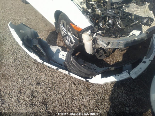 Honda Civic Lx 2018 2HGFC2F54JH002252 Image 4