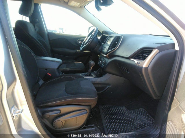 1C4PJMCS0FW746941 Jeep Cherokee Latitude