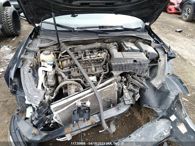 1VWAA7A31JC042354 Volkswagen Passat S/r-line