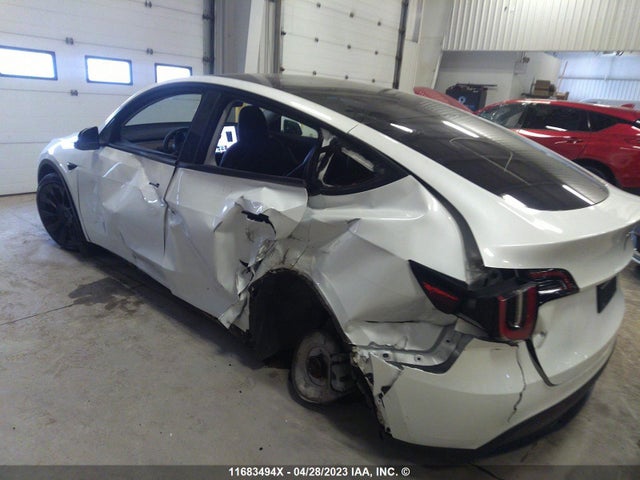 Tesla Model Y 2021 5YJYGDED1MF120107 Image 8