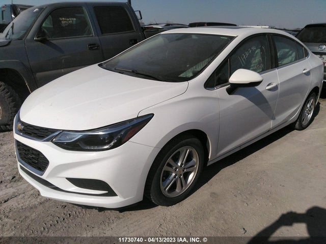Chevrolet CRUZE LT 2018 1G1BE5SM0J7172201 Image 2