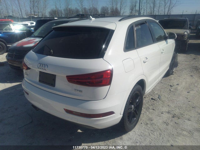WA1BCCFS9HR011574 Audi Q3 PREMIUM
